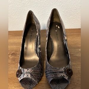 Bandolino Brown Faux-Snakeskin Peep Toe 3” Heels with Button Accent